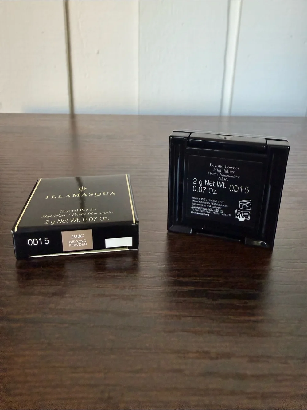 Illamasqua Highlighter Powder in Champagne-Beige